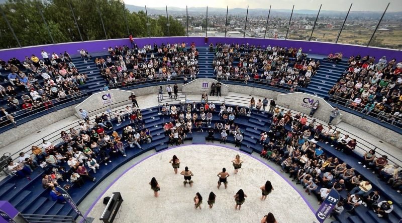 Exitosa reapertura del teatro al aire libre “Chucho Monge” del Colegio de Morelia